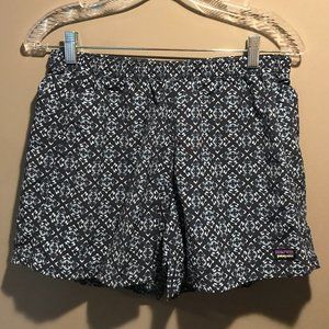 Patagonia Baggies, Size Medium